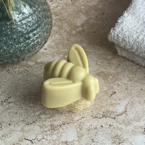Savon en forme d'abeille